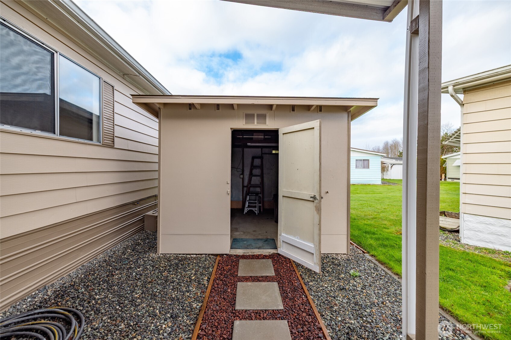 MLS #NWM2501441 image #30