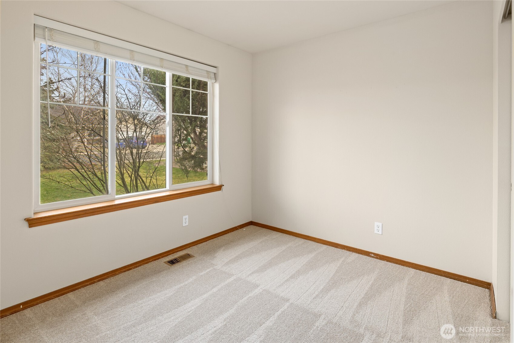 MLS #NWM2501444 image #12