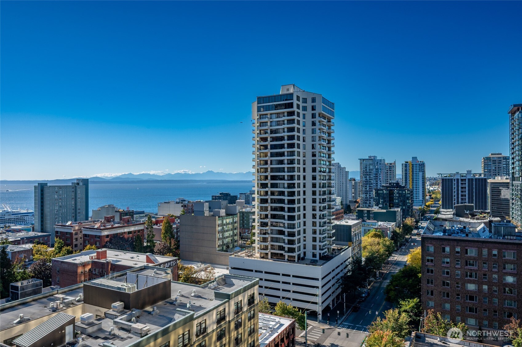 MLS #NWM2501450 image #30