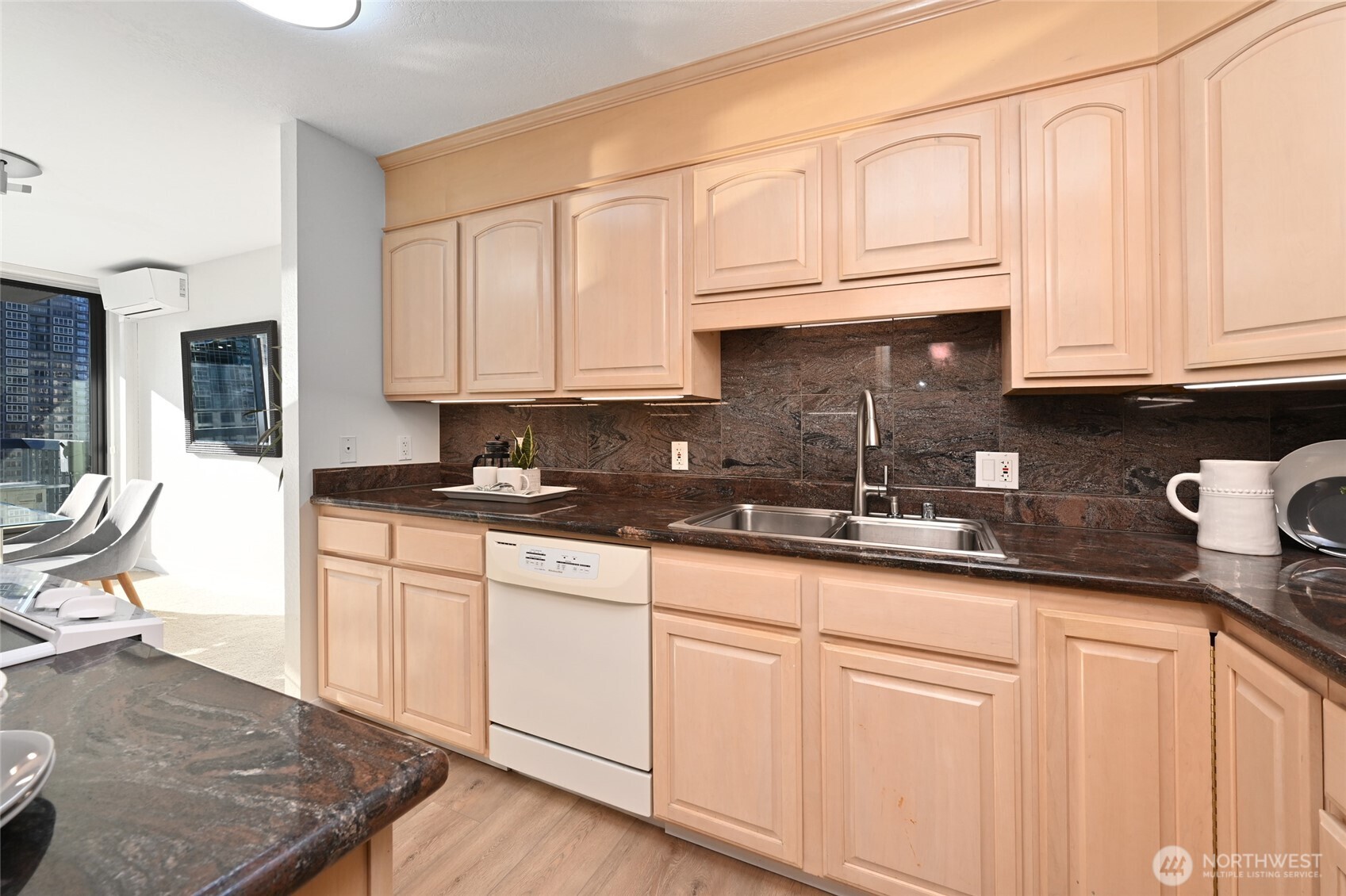 MLS #NWM2501450 image #8