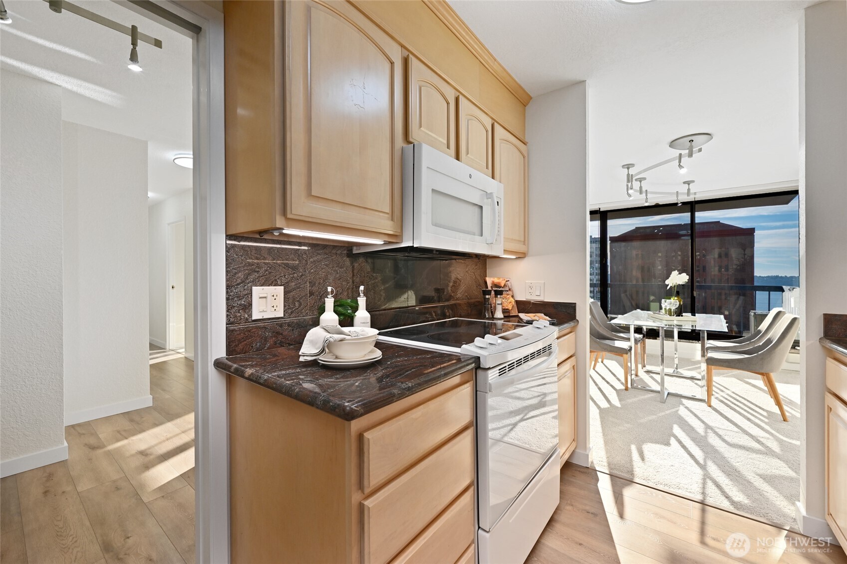 MLS #NWM2501450 image #7