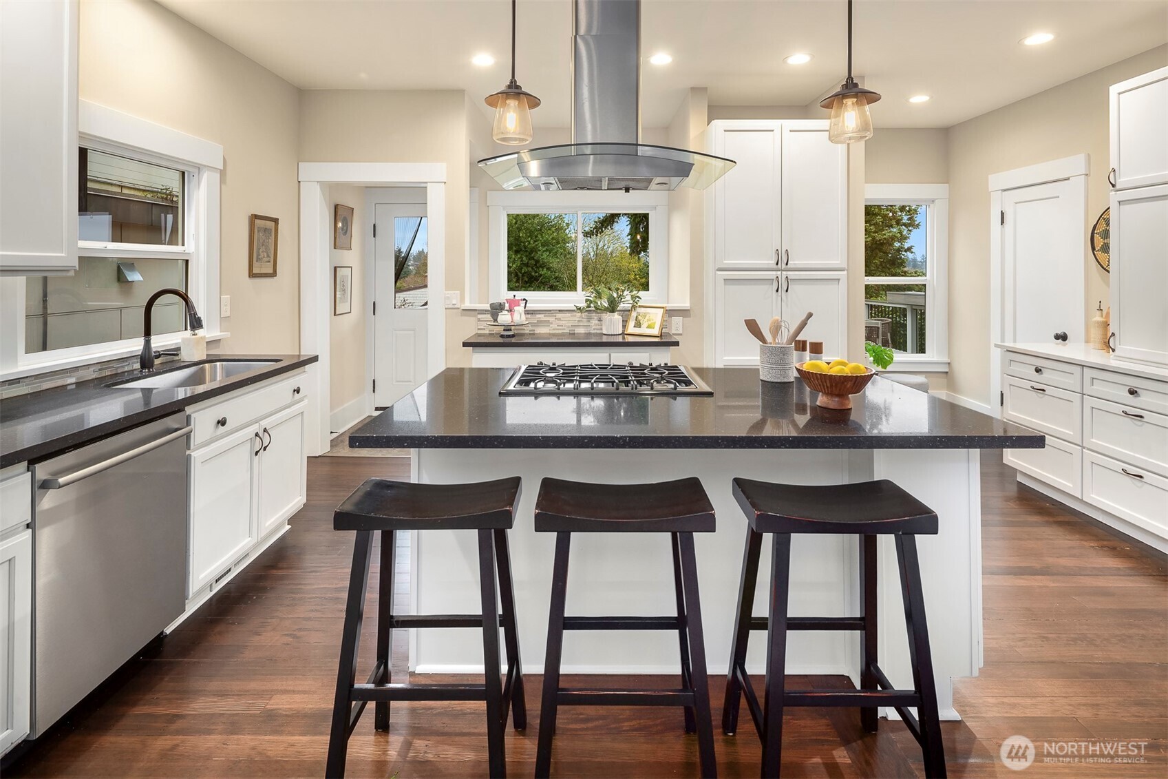 MLS #NWM2501482 image #6