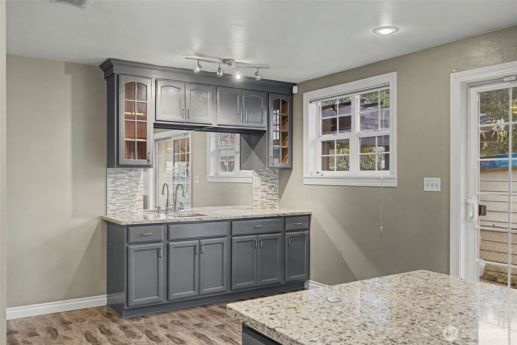 MLS #NWM2501515 image #8