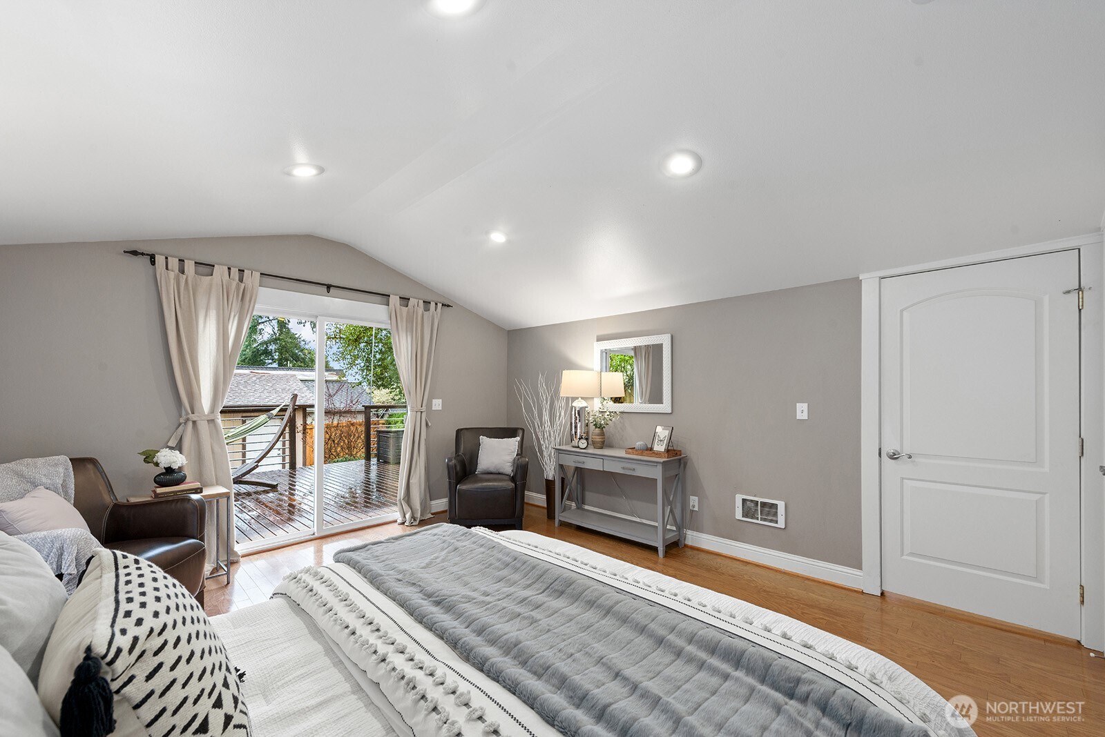 MLS #NWM2501535 image #22