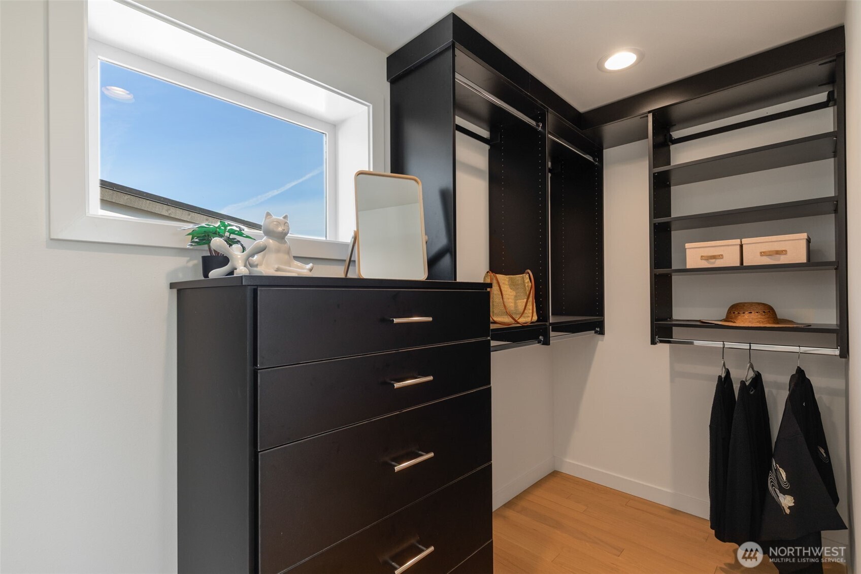 MLS #NWM2499811 image #17