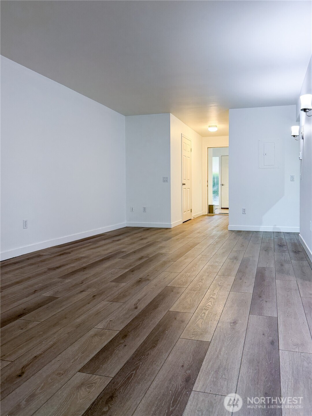 MLS #NWM2501546 image #4