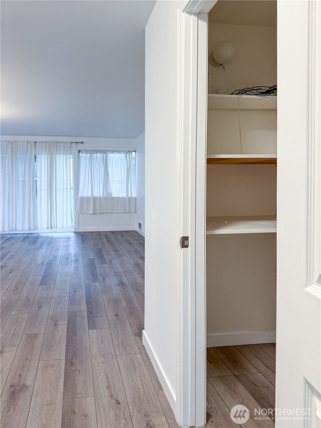 MLS #NWM2501546 image #8