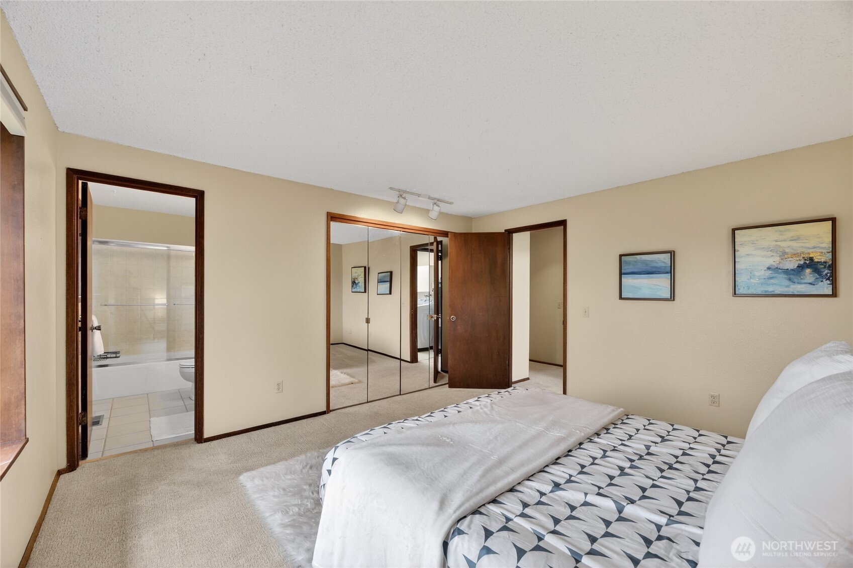 MLS #NWM2501547 image #16