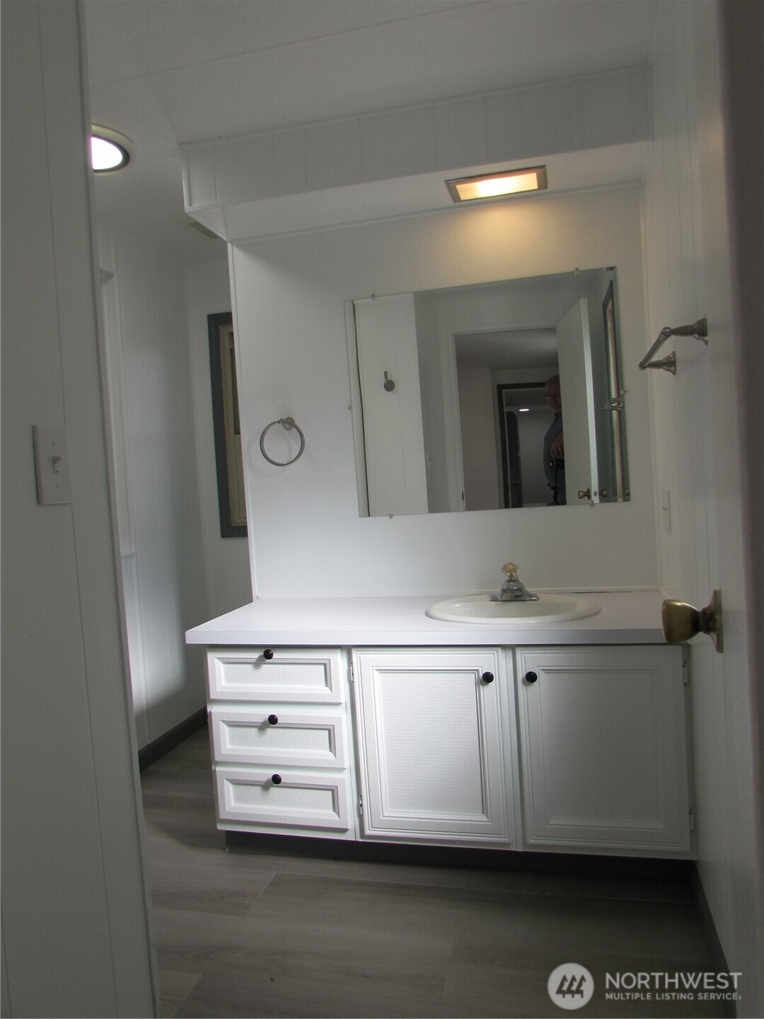 MLS #NWM2501554 image #31