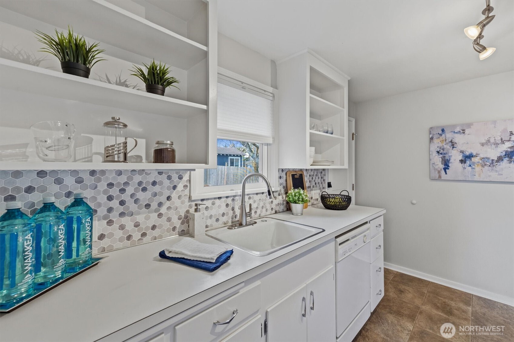 MLS #NWM2501563 image #12