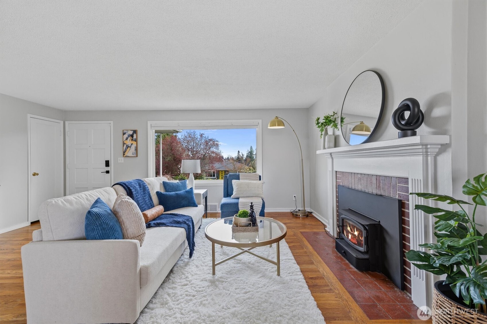 MLS #NWM2501563 image #6