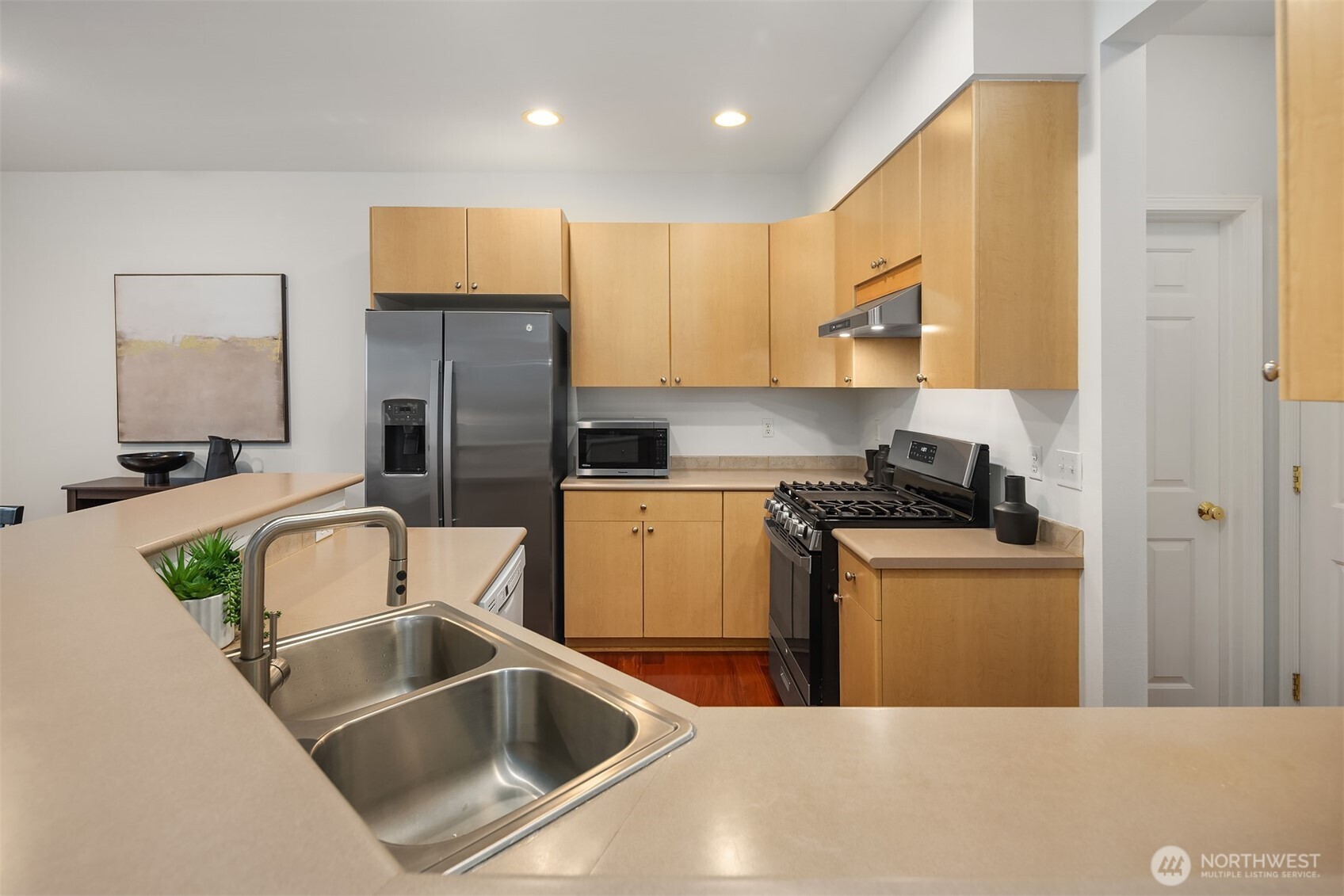 MLS #NWM2501593 image #13