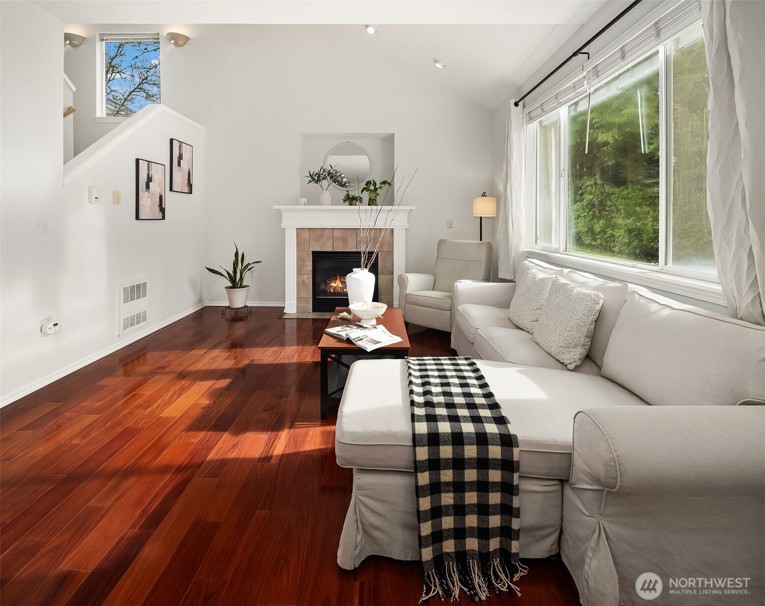 MLS #NWM2501593 image #4