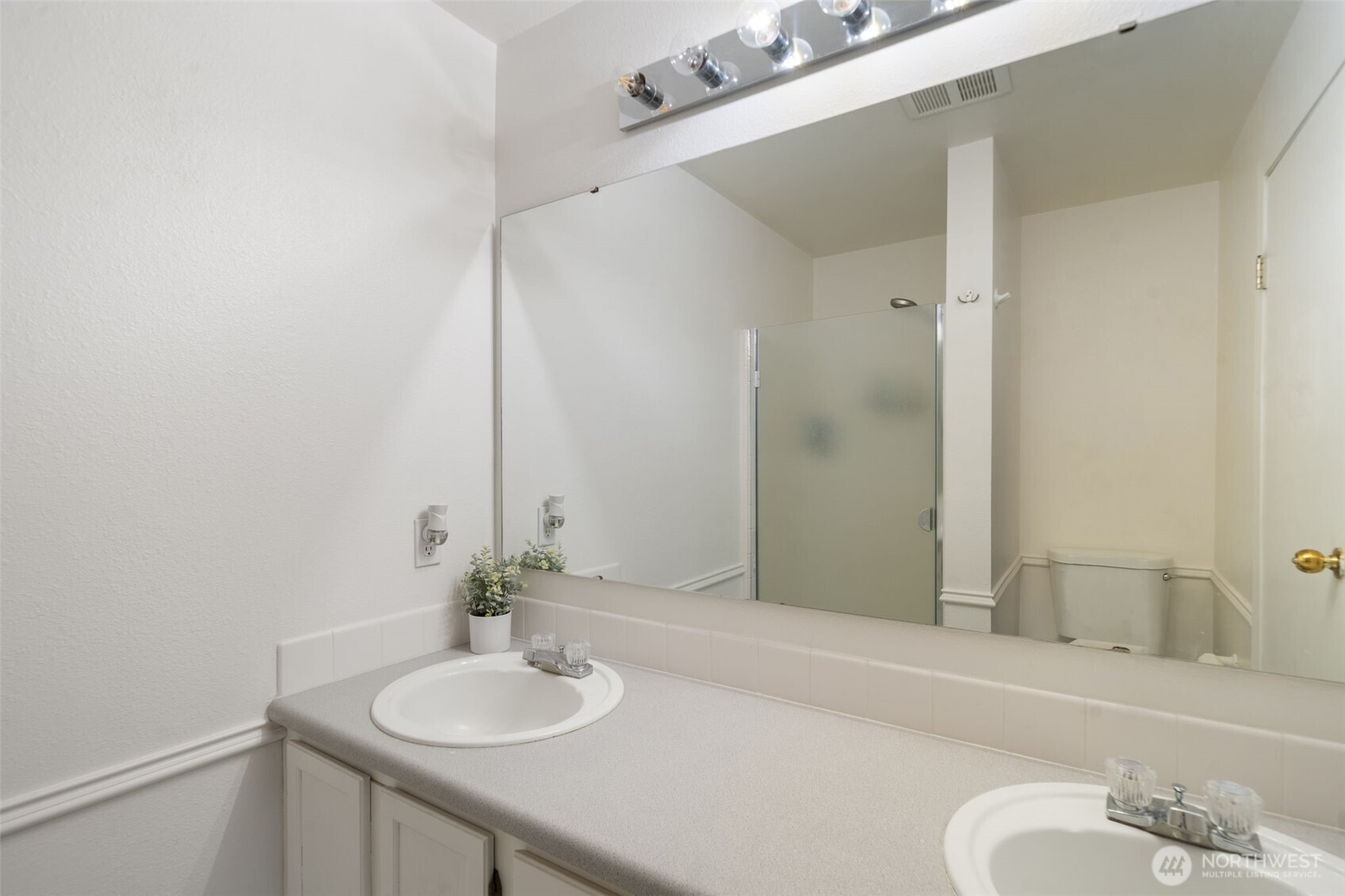 MLS #NWM2501605 image #26