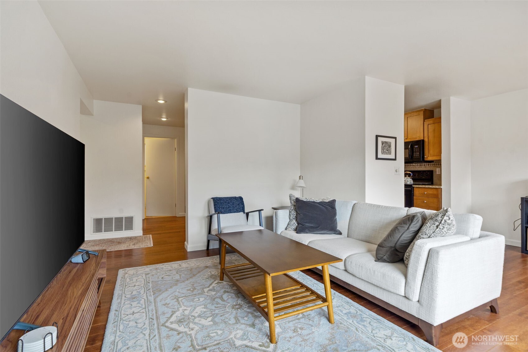 MLS #NWM2501605 image #6