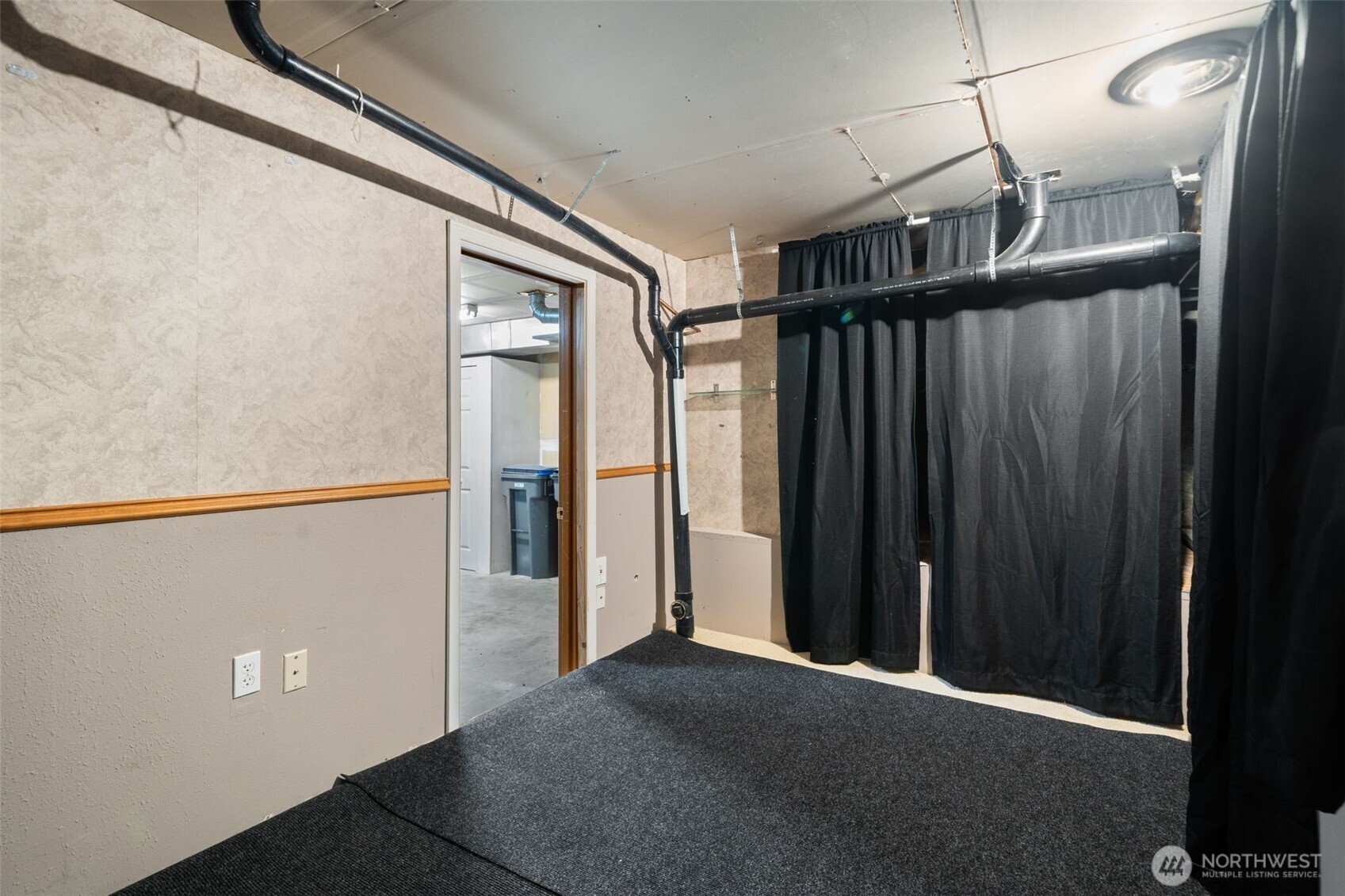 MLS #NWM2501605 image #32