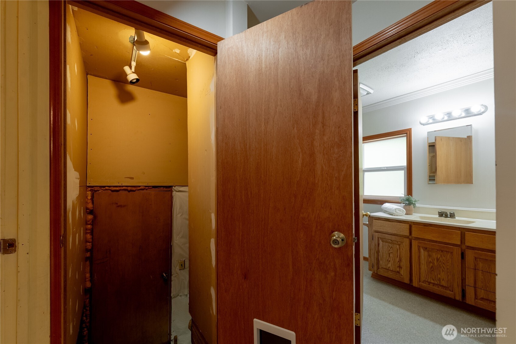 MLS #NWM2501644 image #17