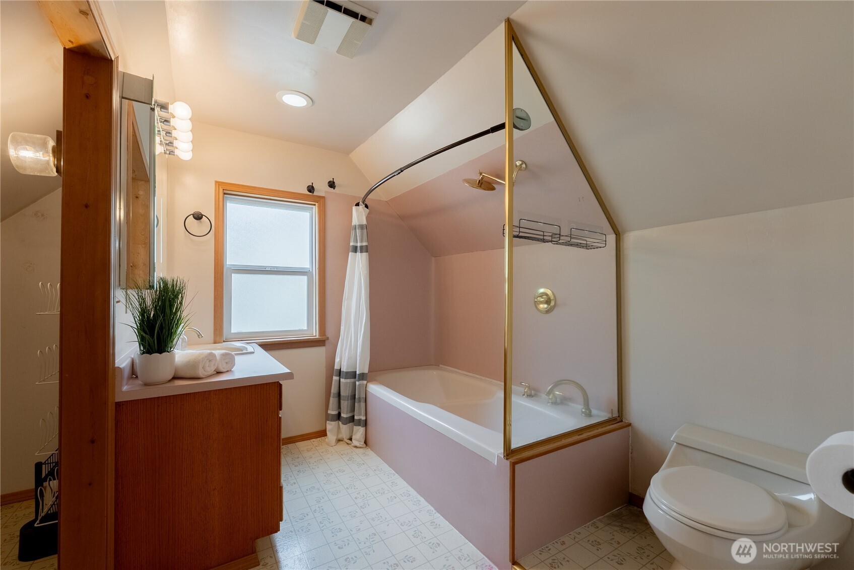 MLS #NWM2501644 image #26