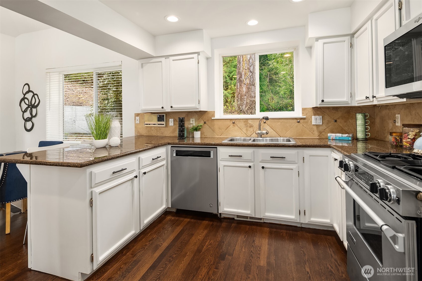 MLS #NWM2501710 image #17