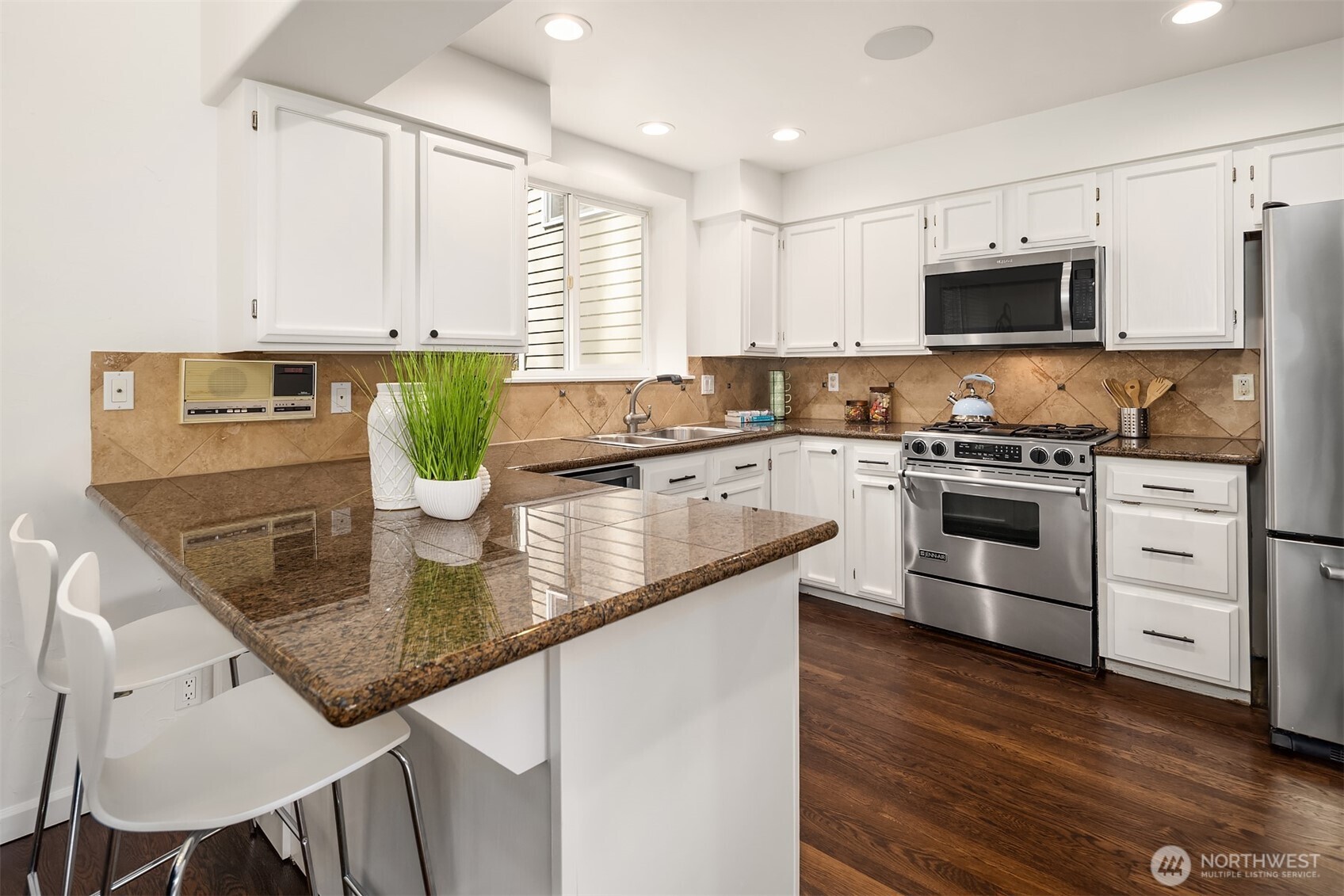 MLS #NWM2501710 image #16