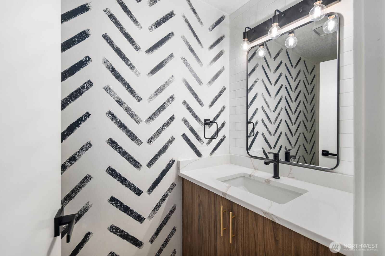 MLS #NWM2501779 image #15