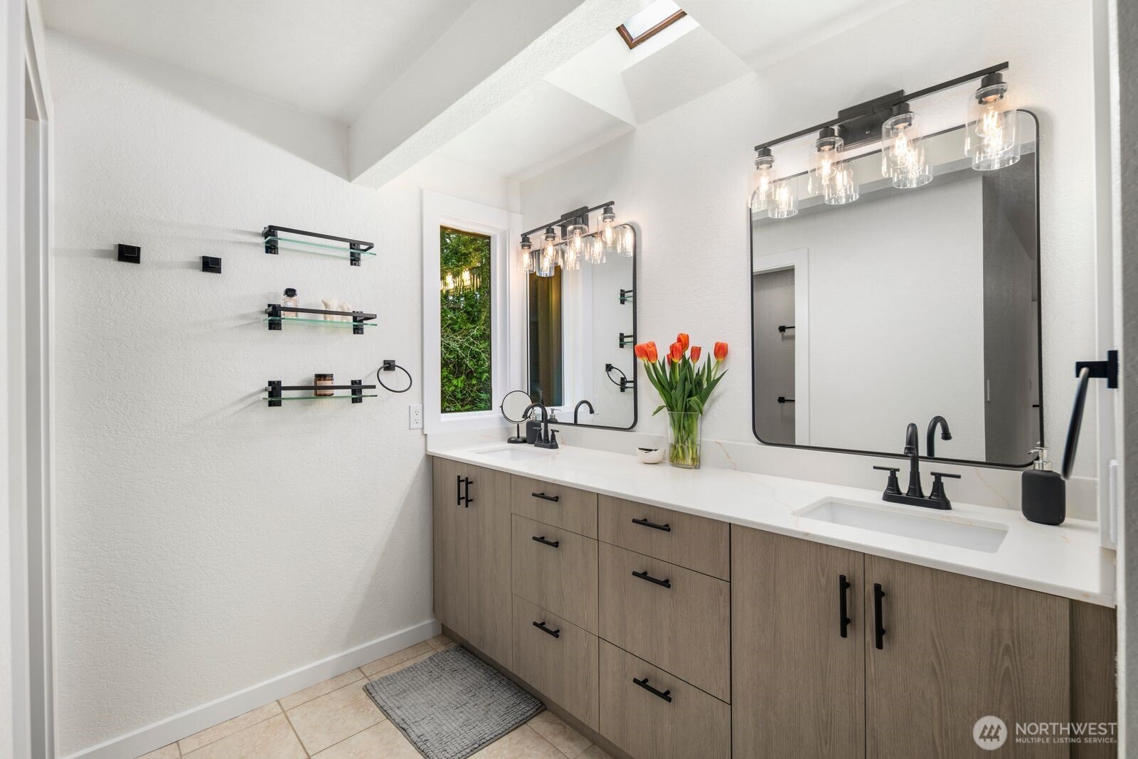 MLS #NWM2501779 image #18