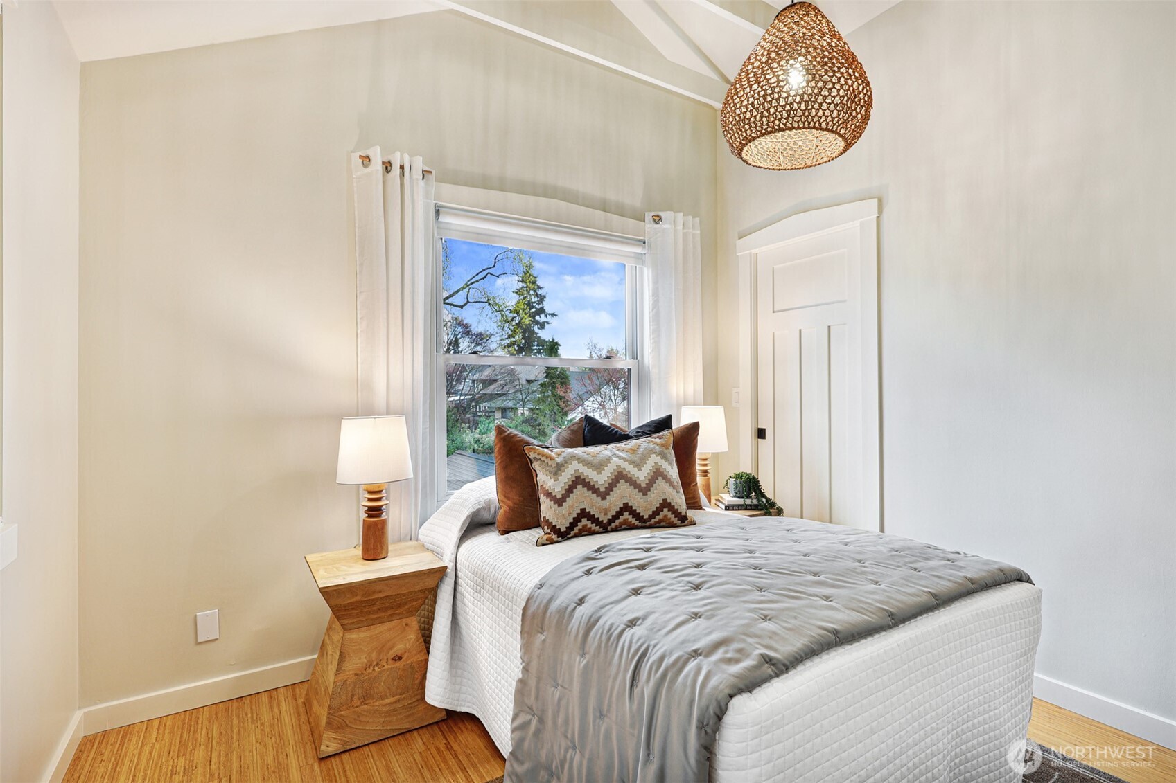 MLS #NWM2501902 image #14