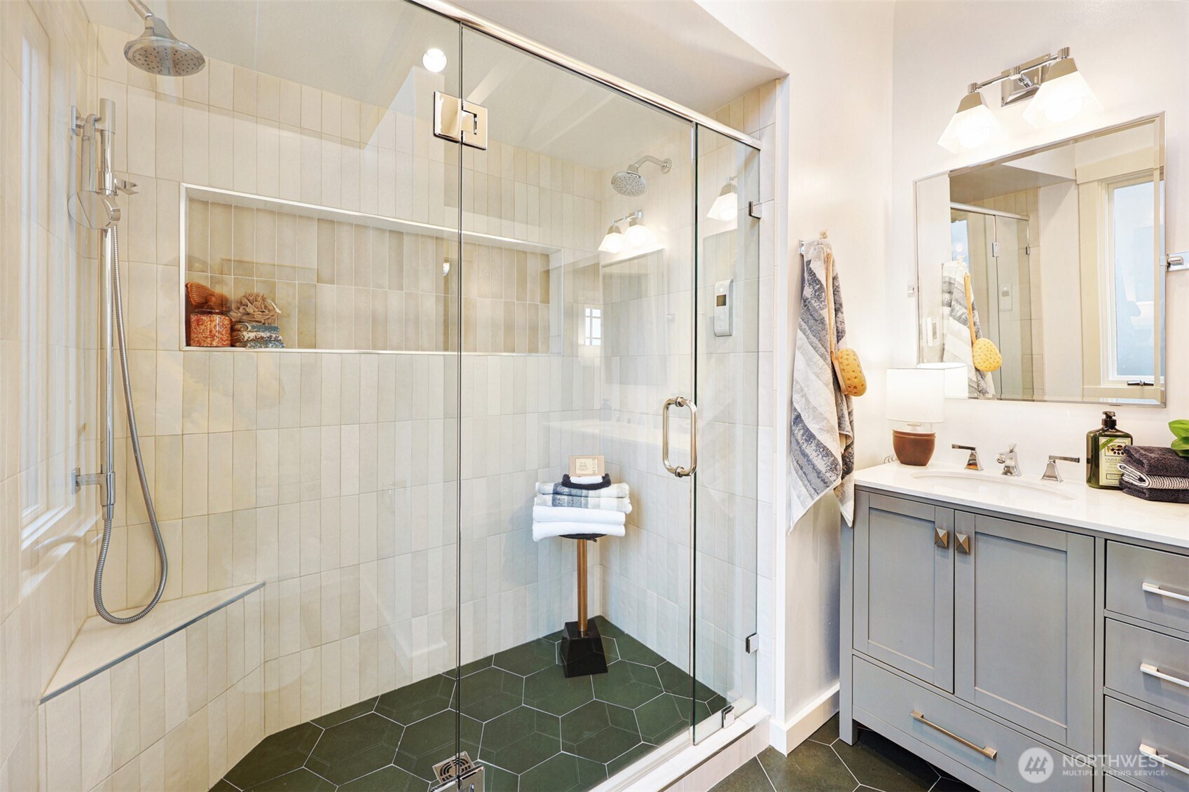MLS #NWM2501902 image #13