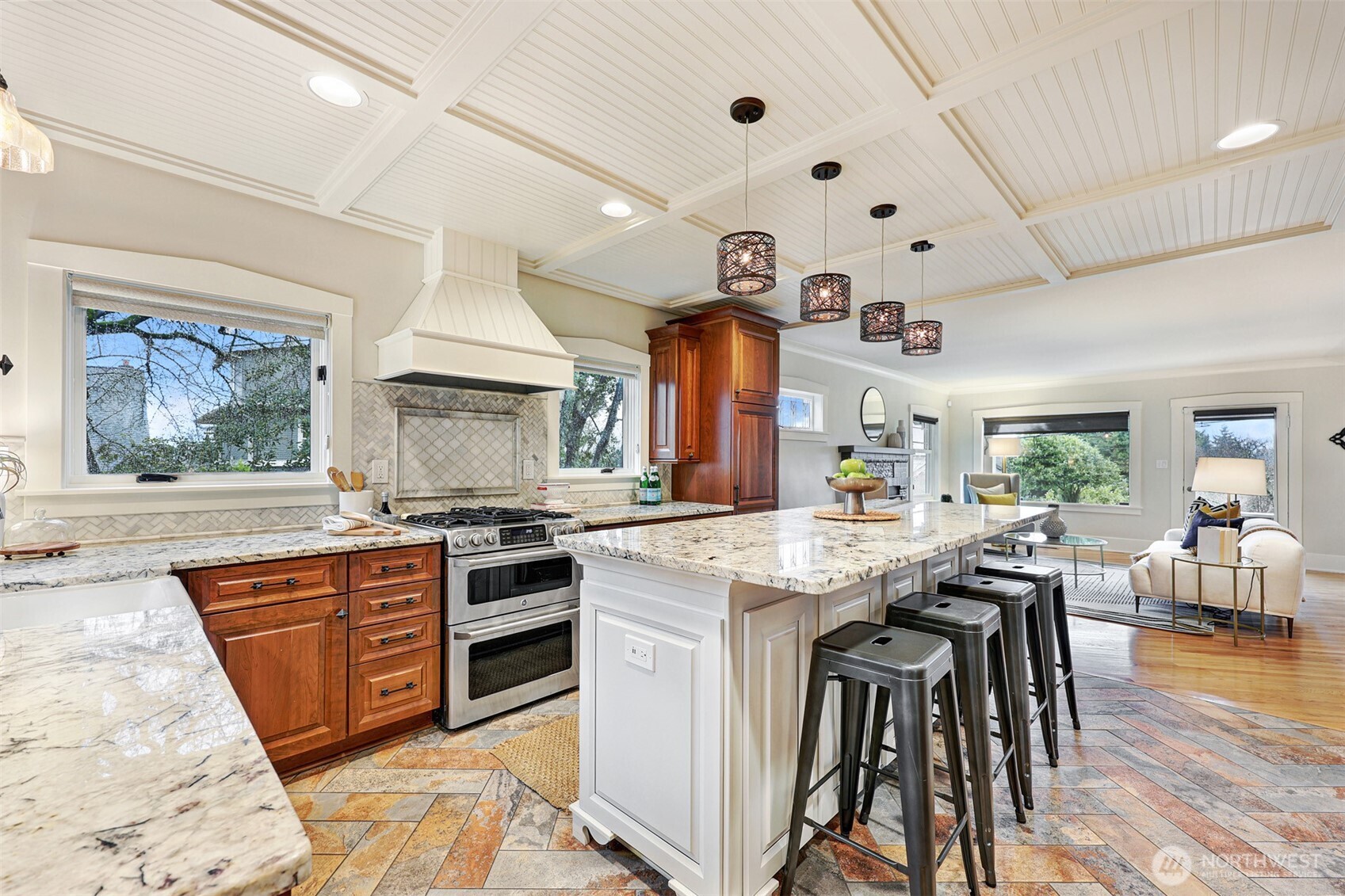 MLS #NWM2501902 image #7