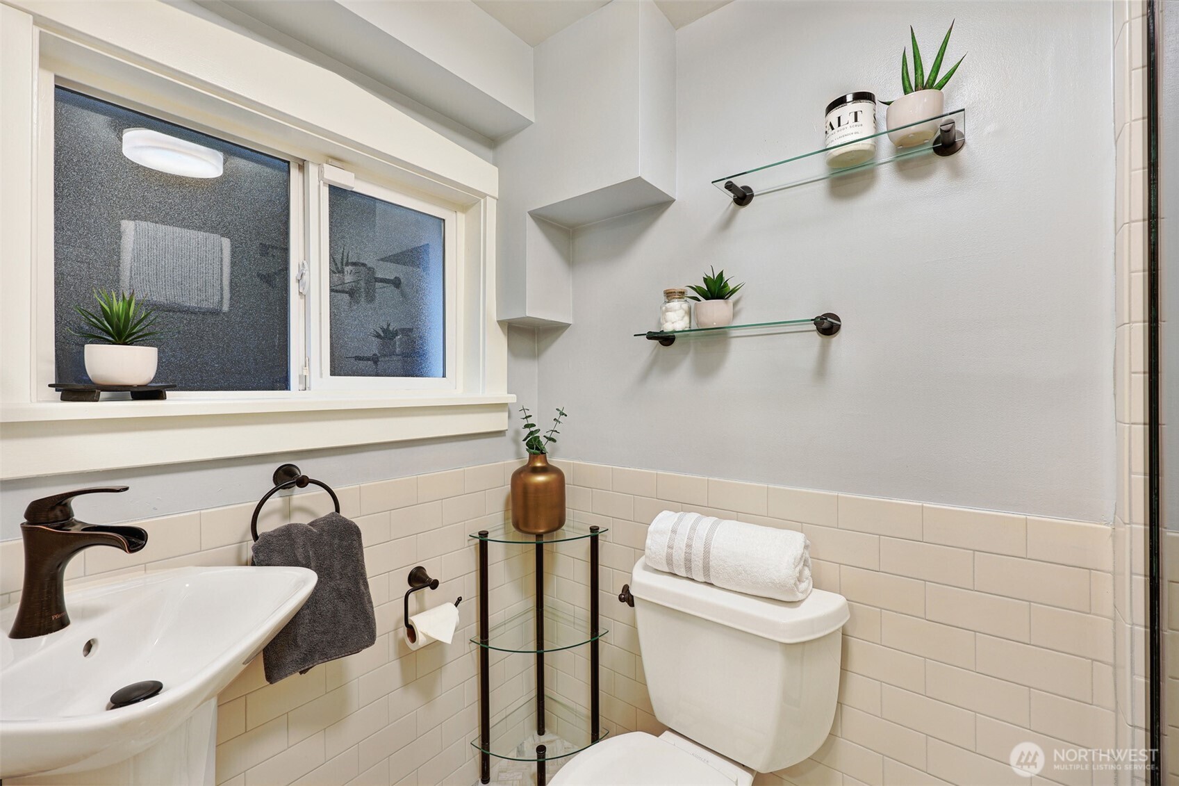 MLS #NWM2501902 image #18