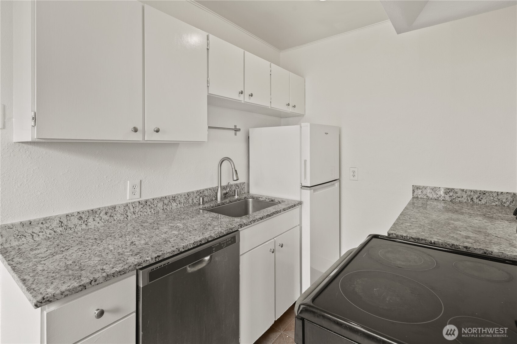 MLS #NWM2501955 image #5