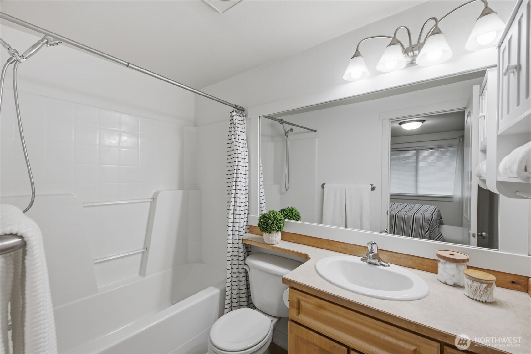 MLS #NWM2501973 image #15