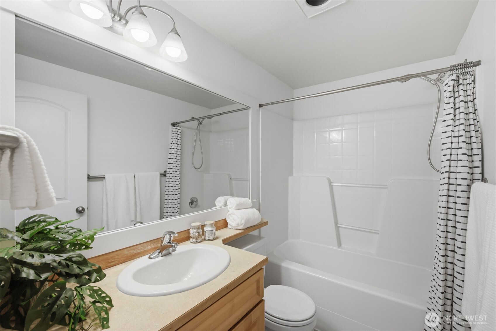 MLS #NWM2501973 image #13