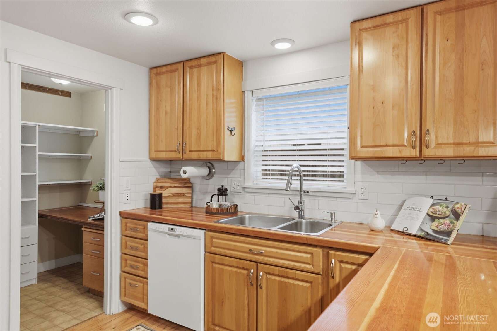 MLS #NWM2501973 image #8