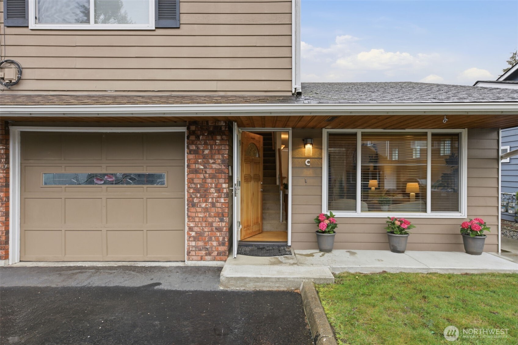 MLS #NWM2501973 image #1