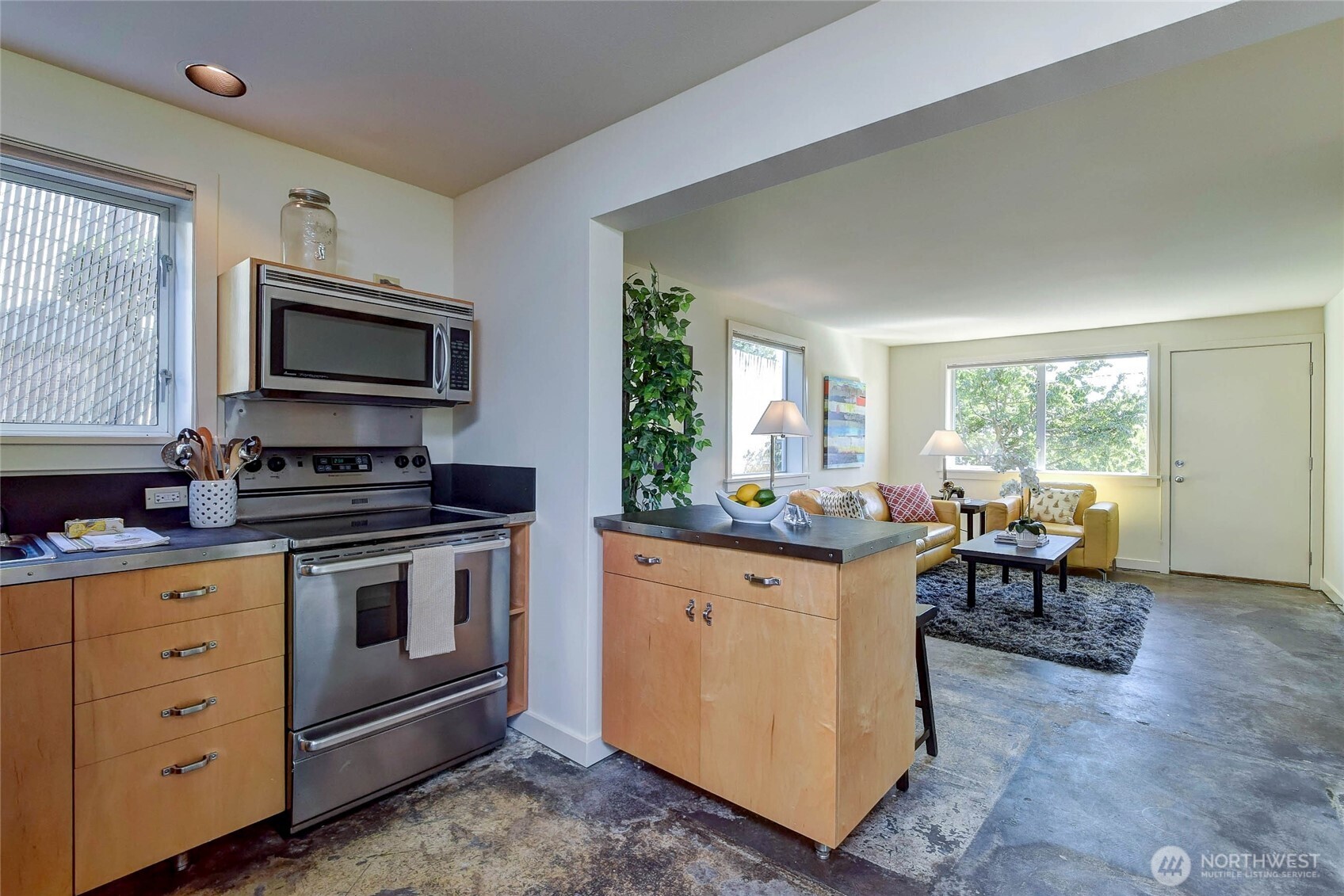 MLS #NWM2501988 image #7