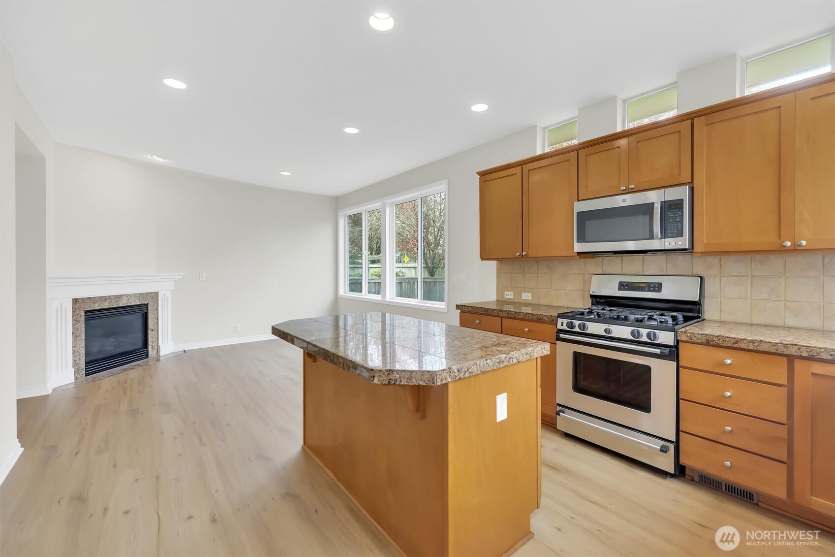 MLS #NWM2501993 image #8