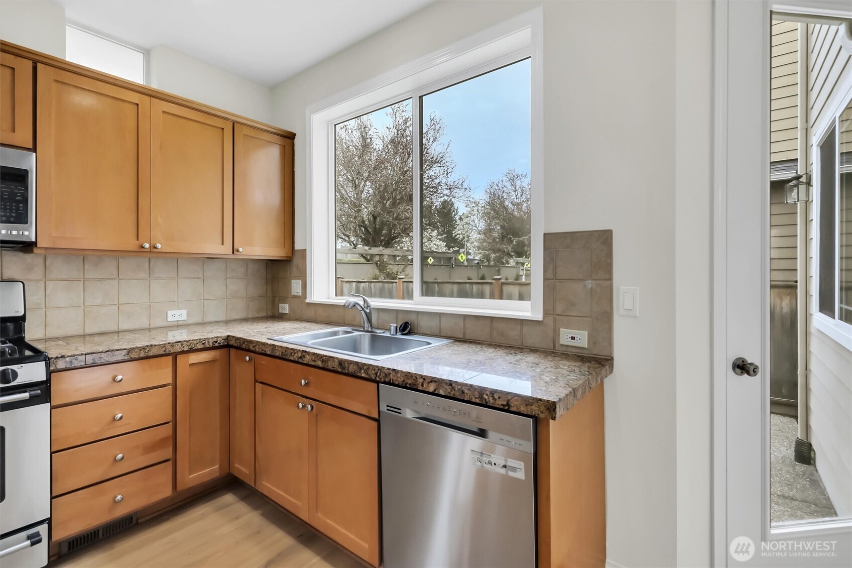 MLS #NWM2501993 image #13