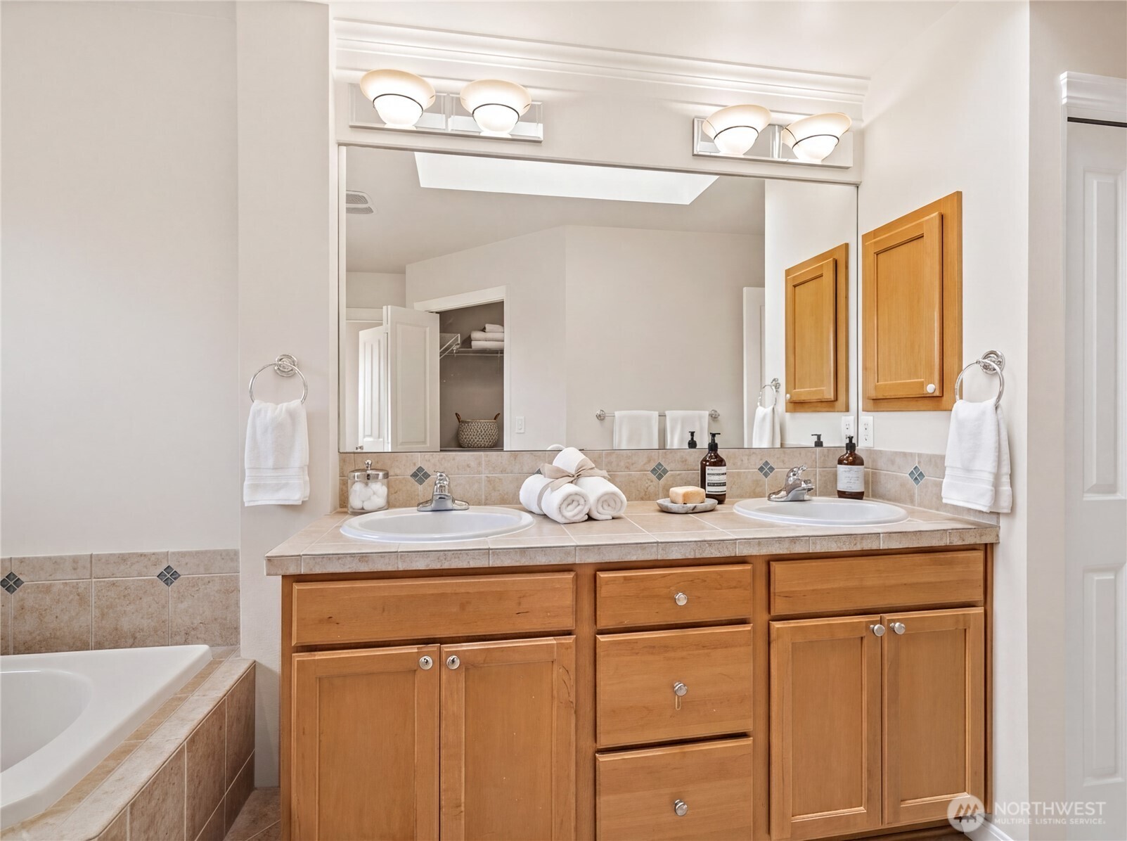 MLS #NWM2501994 image #22