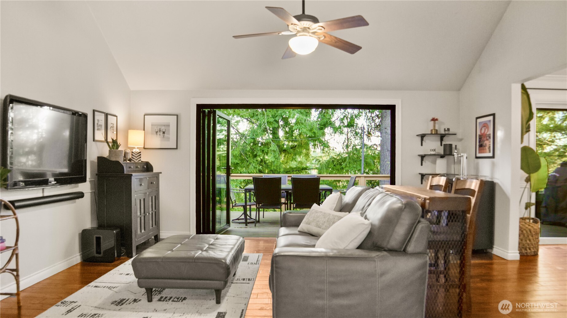 MLS #NWM2502005 image #0