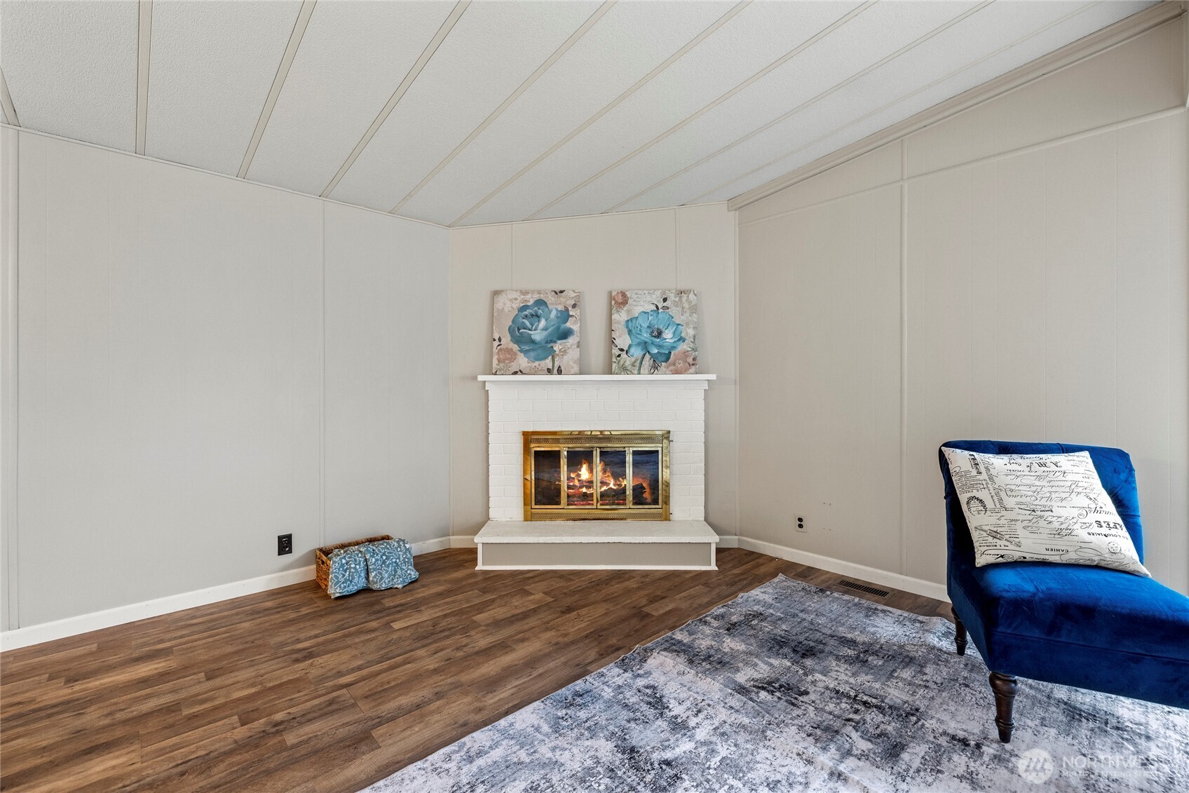 MLS #NWM2502043 image #5