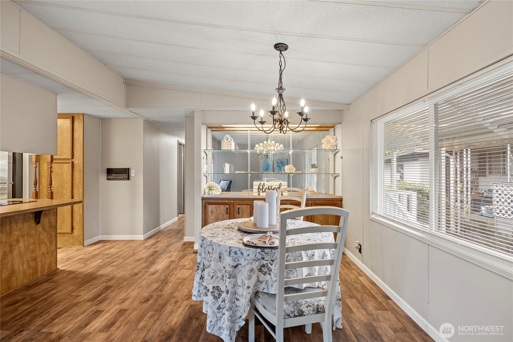 MLS #NWM2502043 image #7