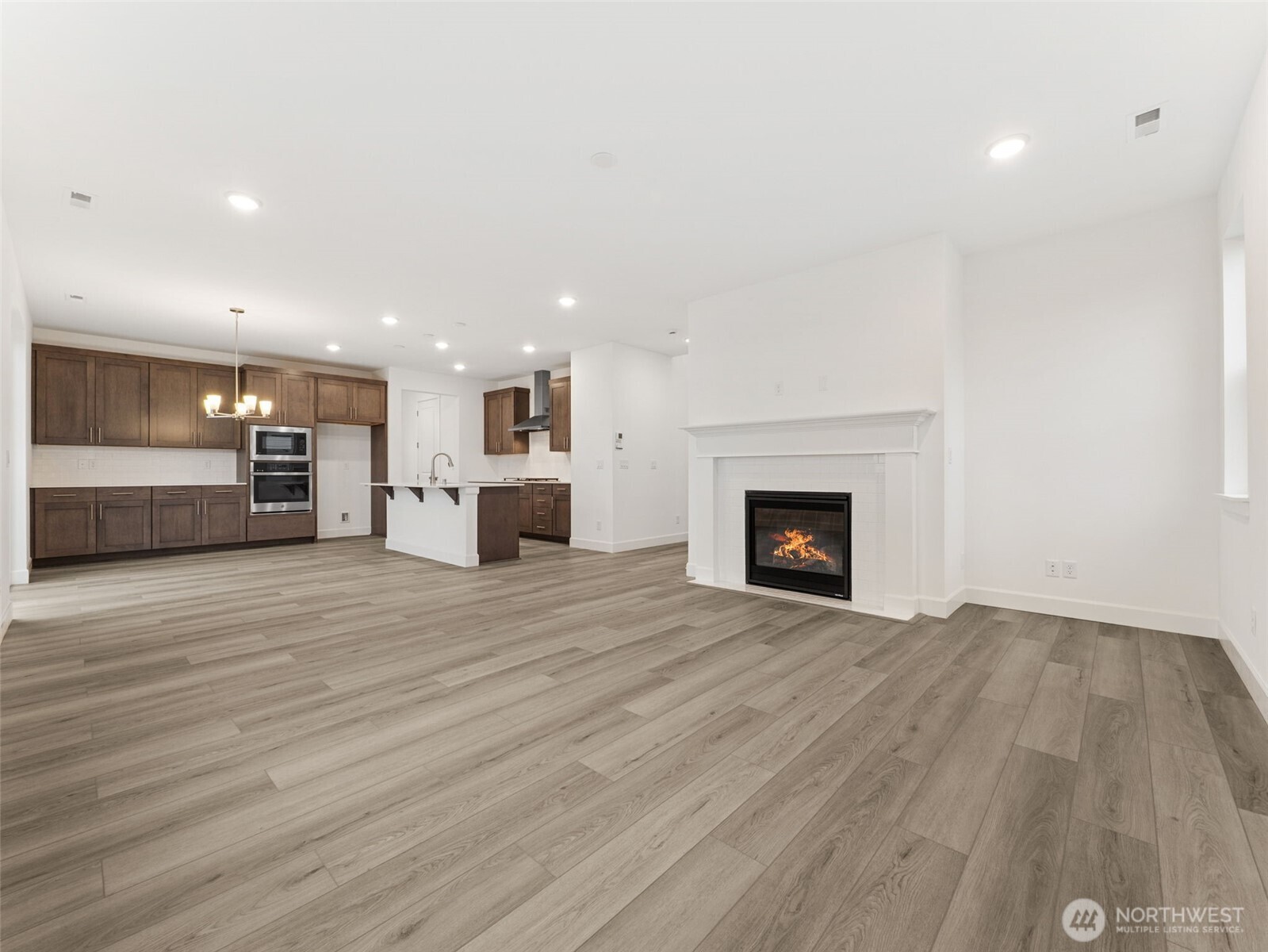 MLS #NWM2502085 image #5