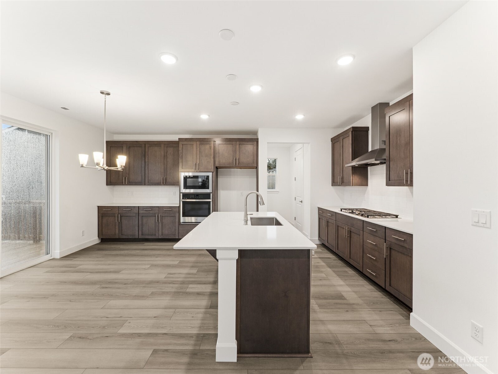 MLS #NWM2502085 image #3