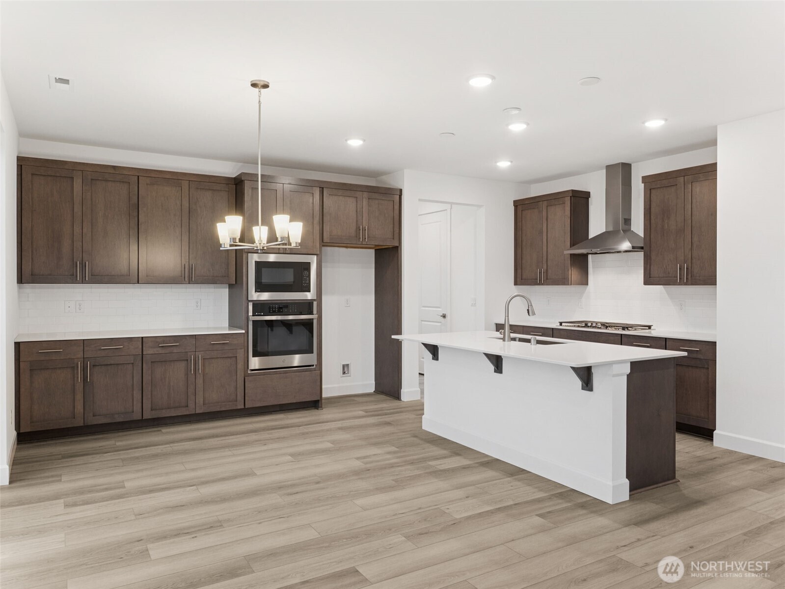 MLS #NWM2502085 image #2