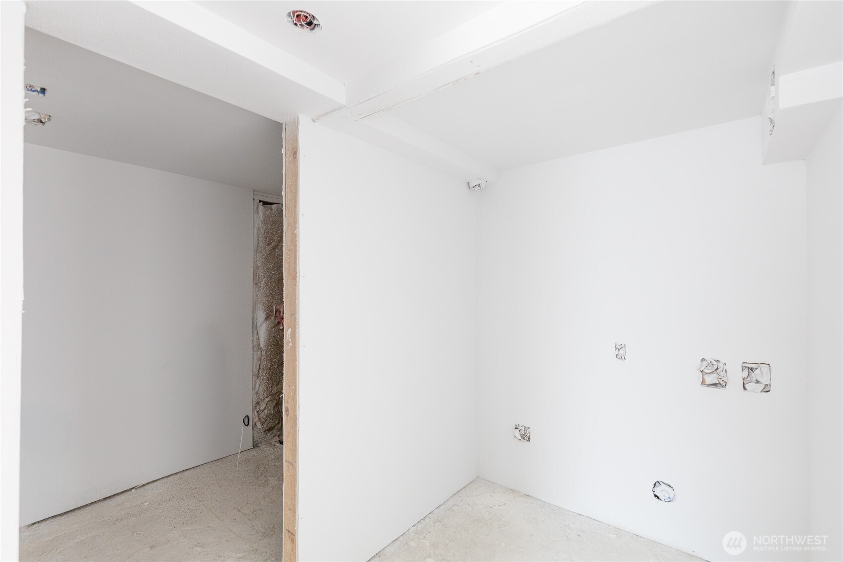 MLS #NWM2502092 image #9