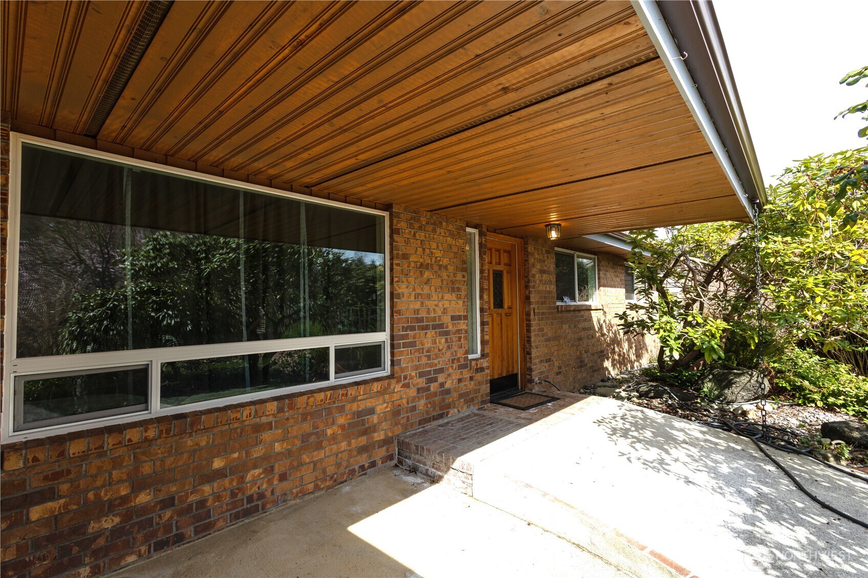 MLS #NWM2502094 image #1