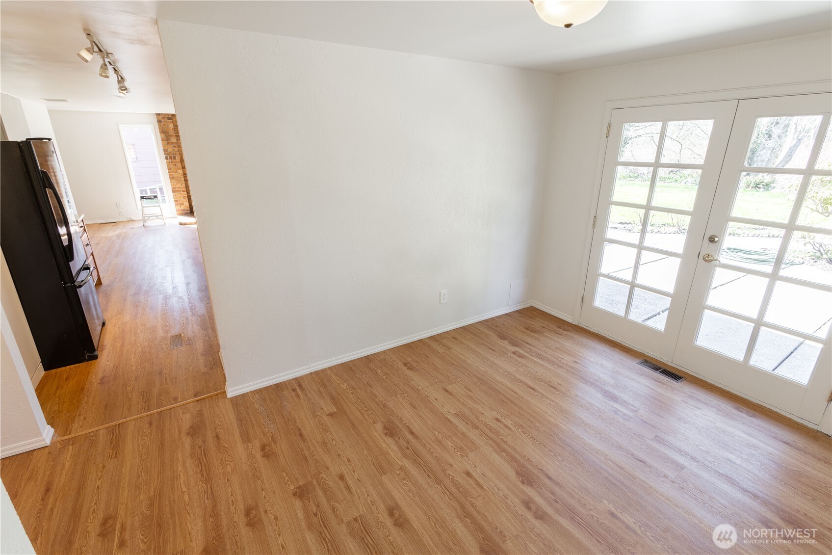 MLS #NWM2502094 image #7