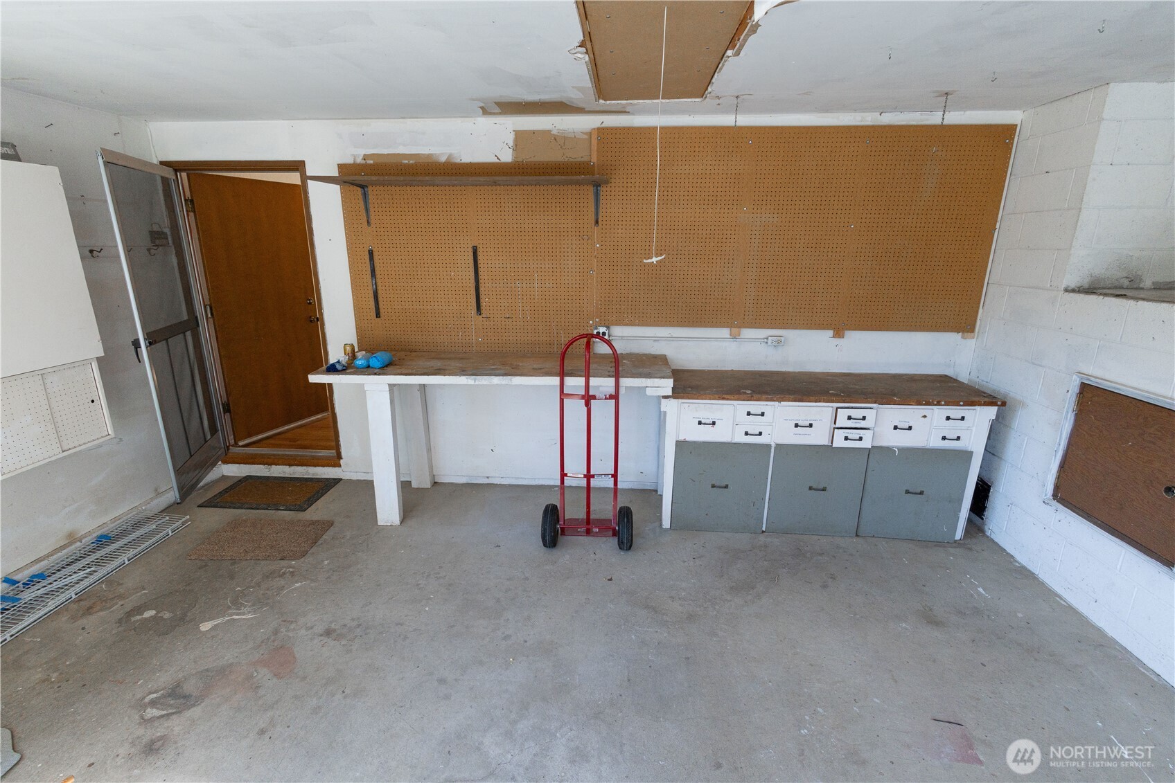 MLS #NWM2502094 image #24