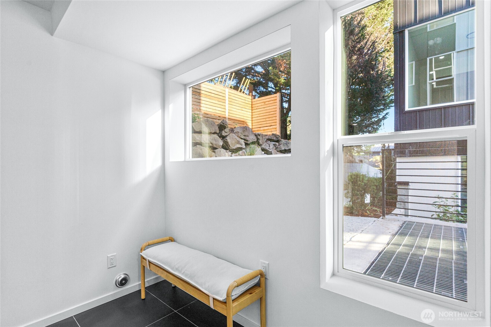 MLS #NWM2502154 image #5